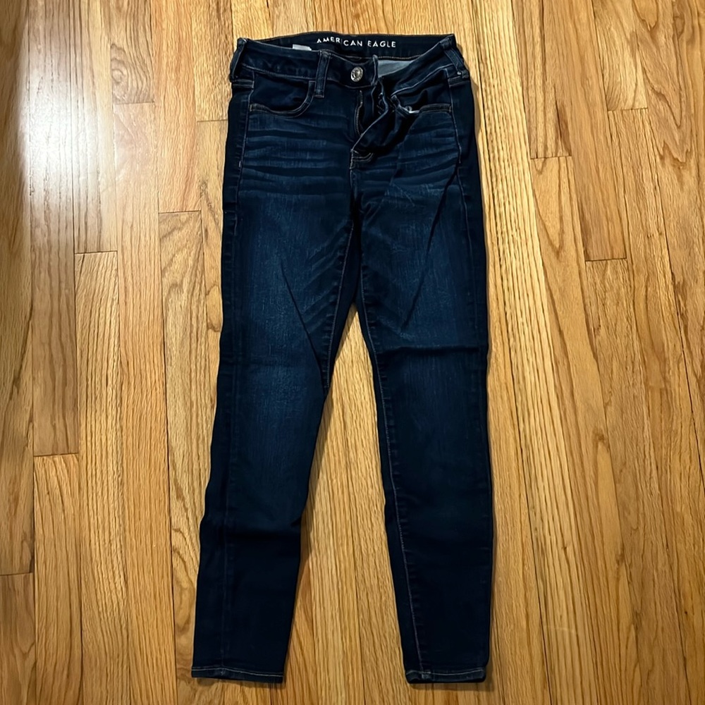 American Eagle skinny jean 4 short